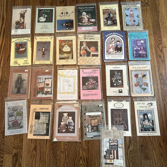 Lot of 26 Craft Patterns Primitive Angels Halloween Garden Bee Flag Spring Cat - Picture 1 of 5